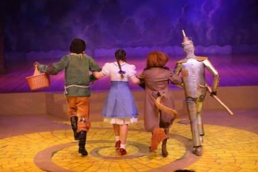 Wizard Of Oz, Hart Theatre Company, St Leonards College. Photo by Grosveld Ink